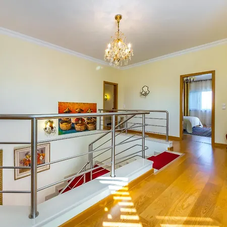 فيلة Cor De Rosa