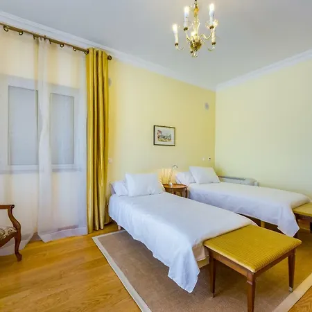 Cor De Rosa فيلة *